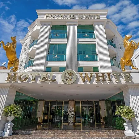 Hotel S White-3